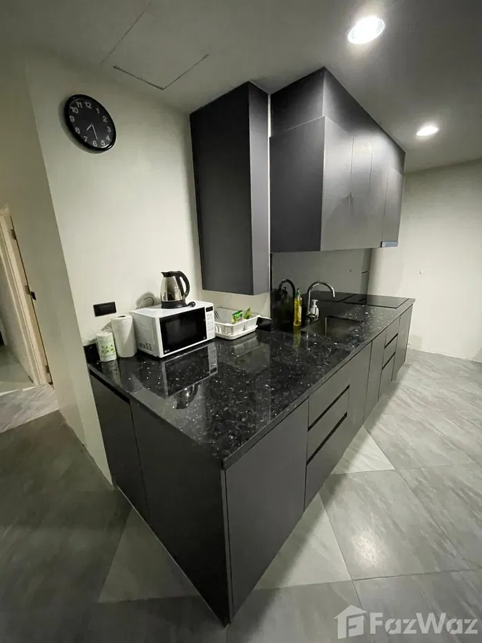 picture Oceanfront Luxury Patong Tower Condo For Sale - 27/51