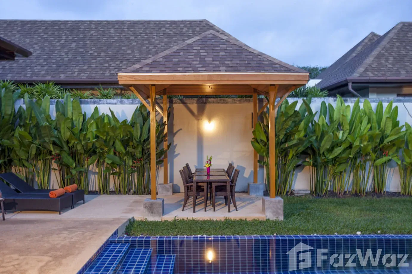 picture 4 Bedroom Villa in Rawai - 8/25