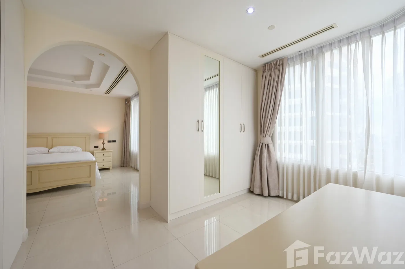 picture Sukhumvit 24 Luxury Condo with 1 unit per floor 4 Bed 5 Bath - 10/24