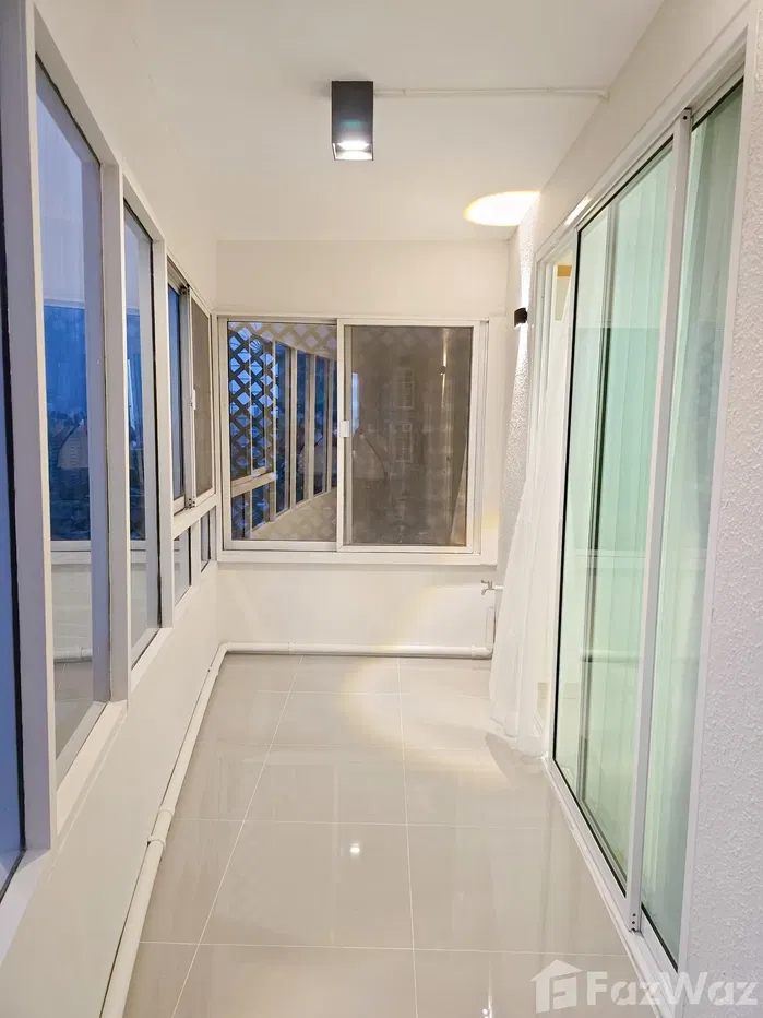 picture 63 sq.m. Condo for Couples Who Love Space & Each Other - 9/25