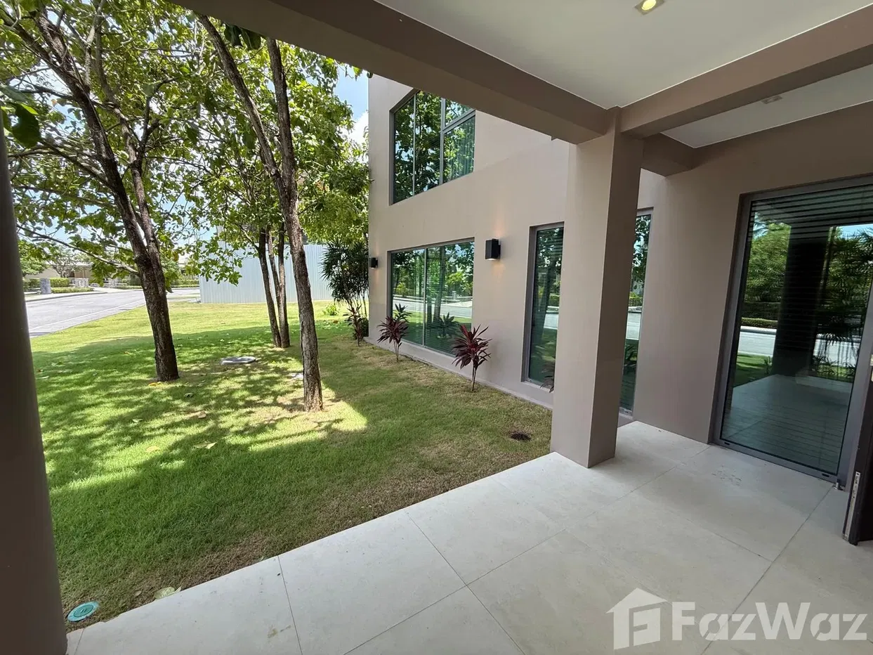 picture Exceptional 4-Storey Villa at Black Mountain Golf Resort - 14/83