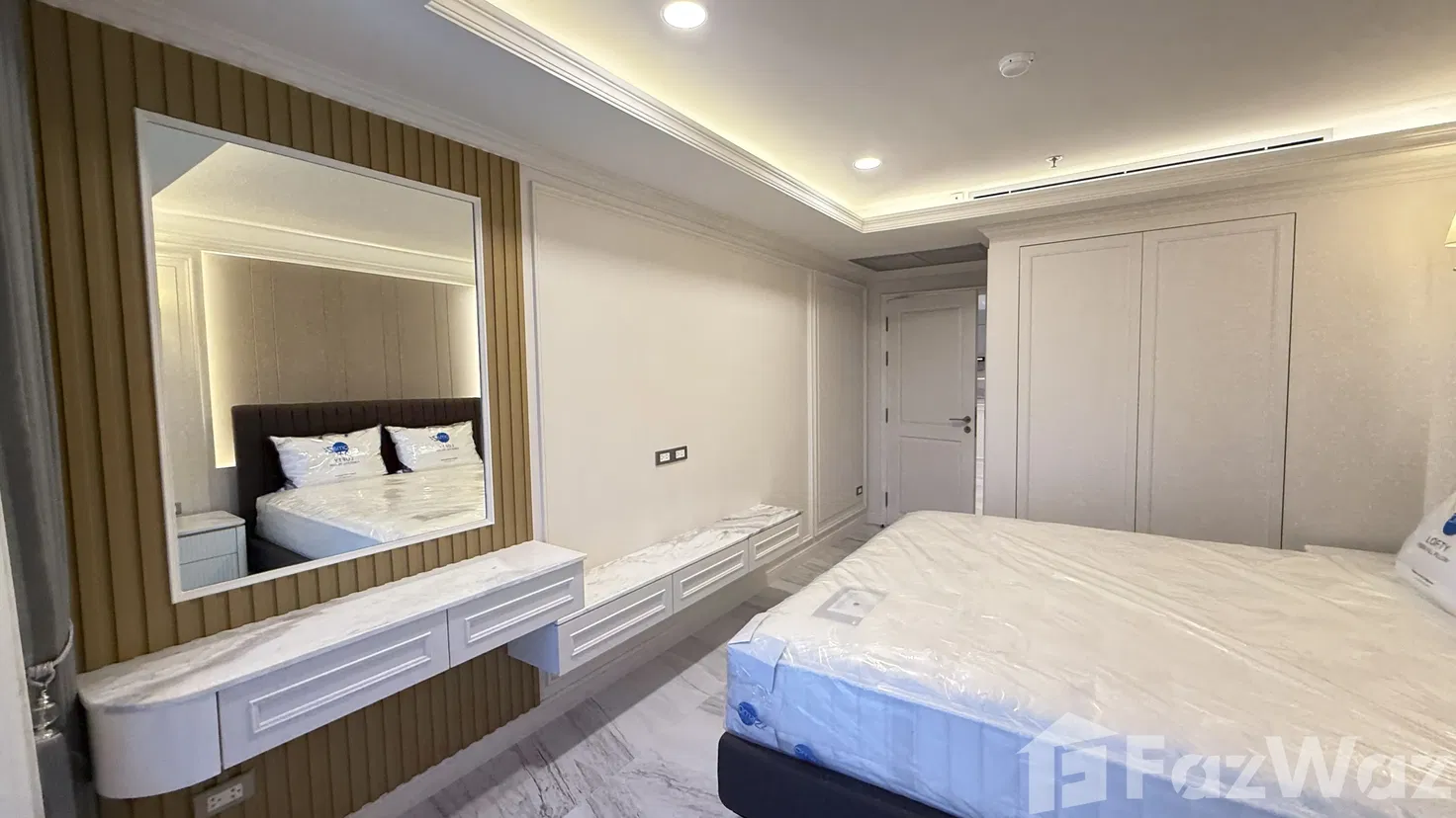 picture Two Bedrooms Condo For Sale & Rent - 20/28