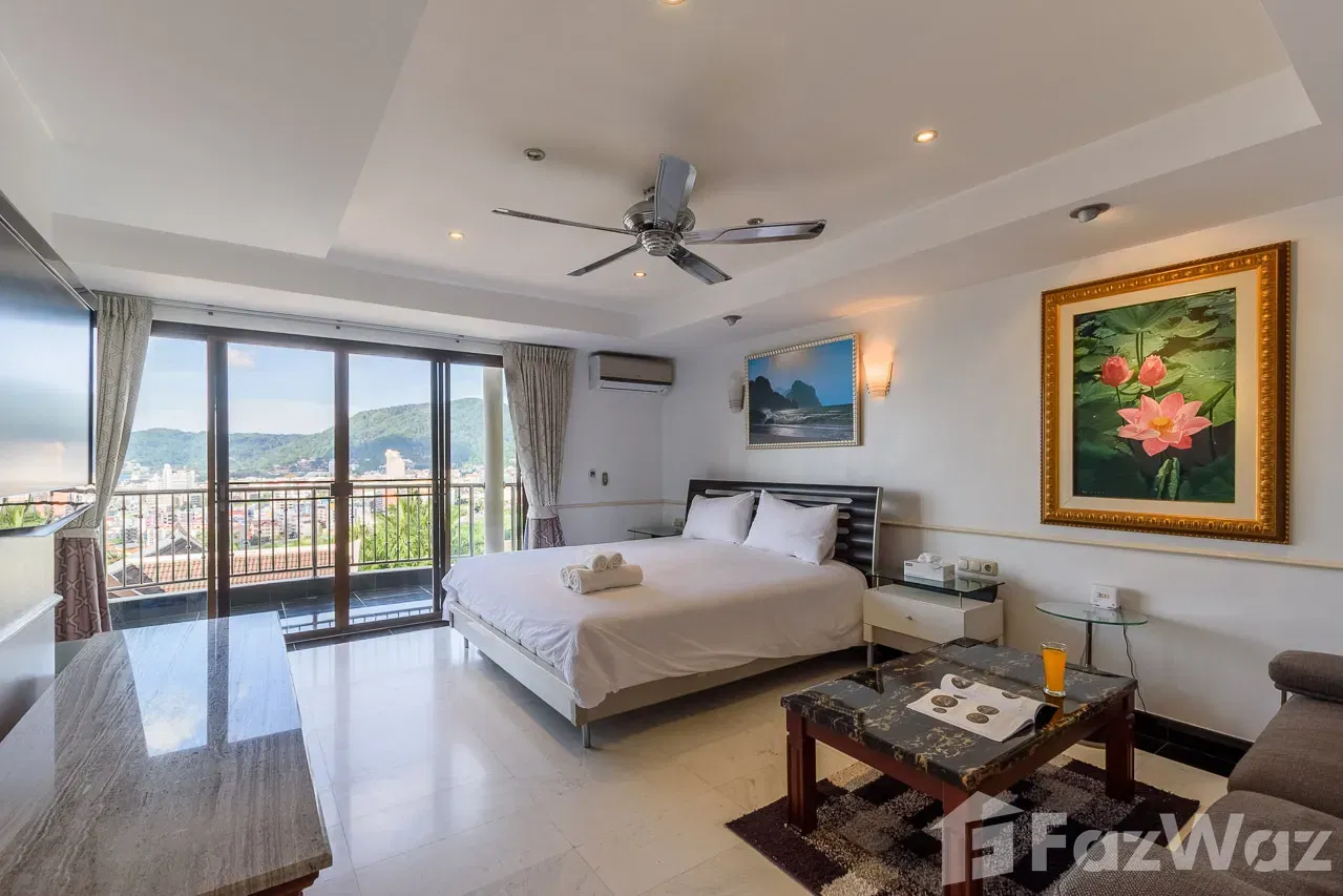 picture Stunning seaview townhouse with shared pool and garden. - 15/30