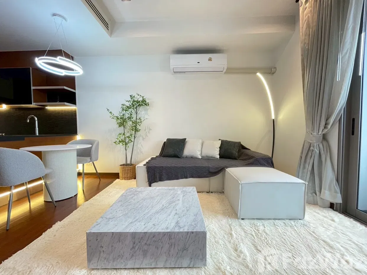 picture 2 Bedroom Condo for sale at Ashton Morph 38 - 2/15