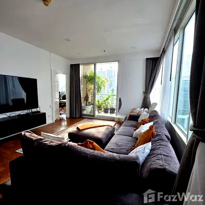 Condos for sale Phrom Phong : 🌇 Corner Unit with Lake & Park Views + Stunning Sunsets – S 5644589