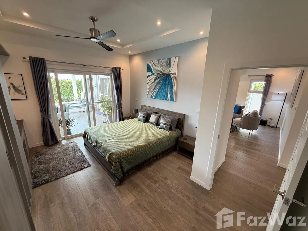 picture Spacious 3 bed 2 bath Home with Scenic Views and Privacy - 35/50