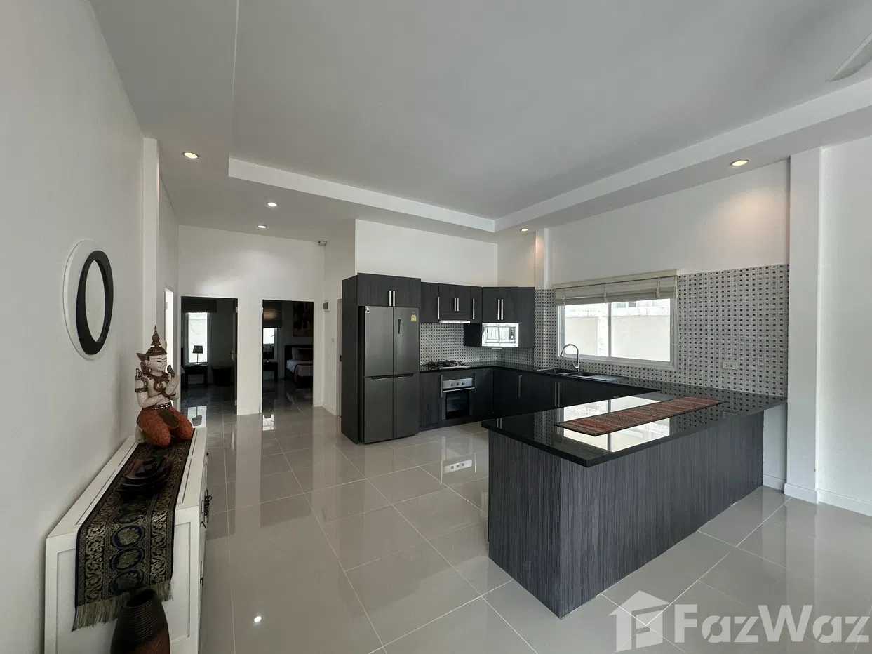 picture Large Private 4 Bedroom Pool Villa with Guest House - 26/31