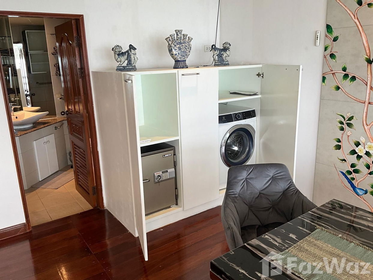 picture 2 bedrooms seaview condo for sale - 8/18
