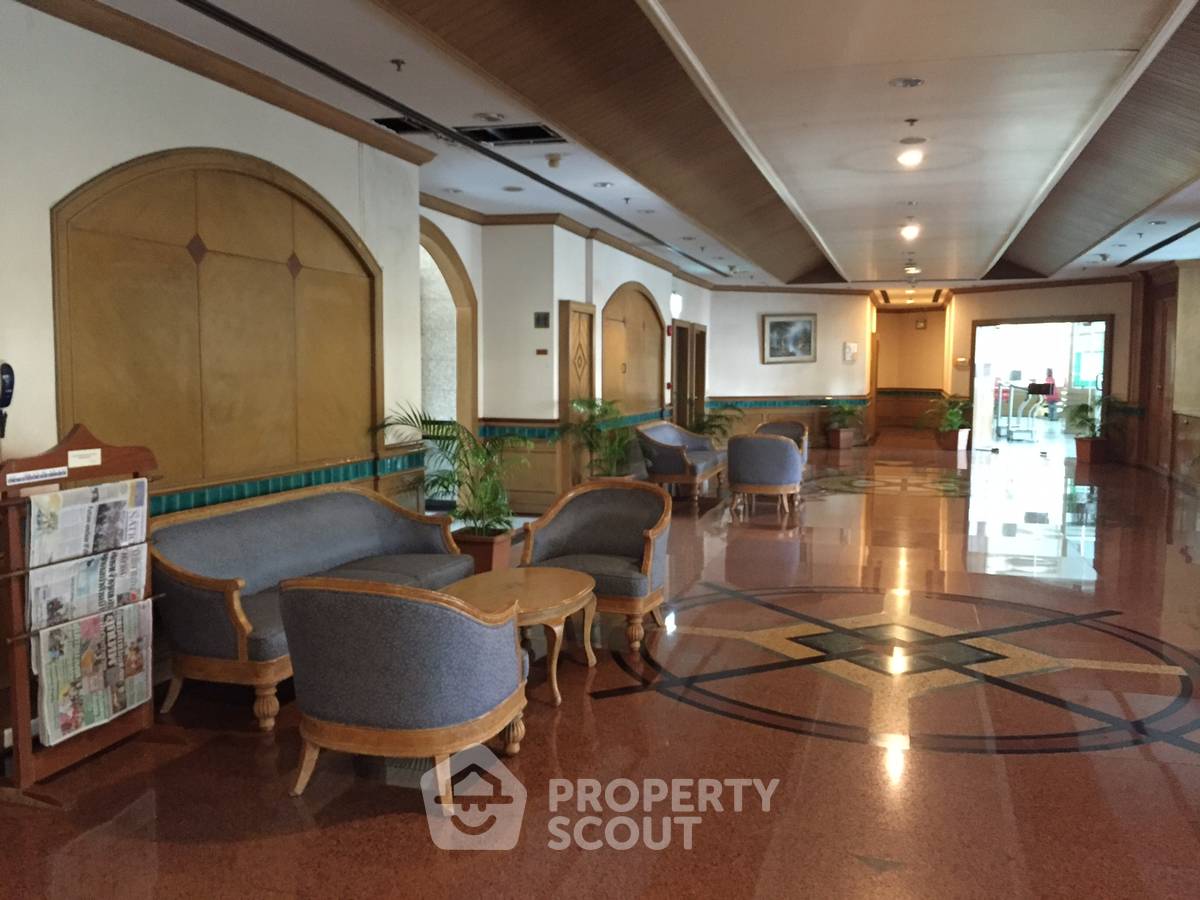 picture 2-BR Condo at Asoke Place near MRT Sukhumvit (ID 883327) - 9/9
