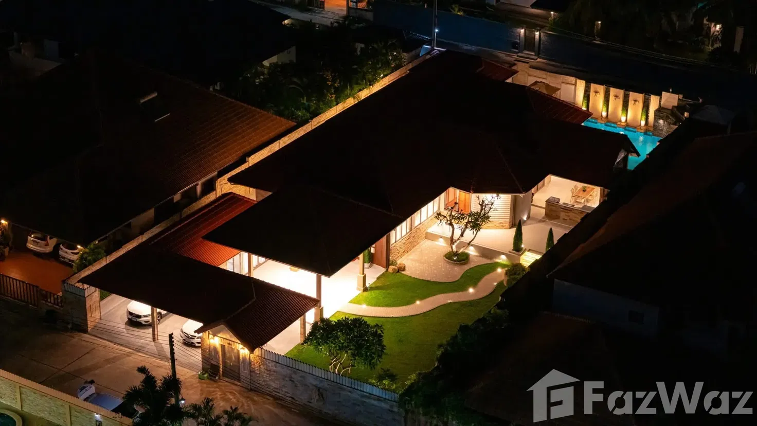 picture Pool Villa for Sale - 1/32