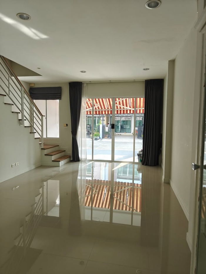 รูป R2610 ให้เช่าทาวน์โฮม 3 ชั้น บ้านกลางเมืองลาดพร้าว 71 นาคนิวาส 34 (ว่างค่ะ) - รูปที่ 3/18