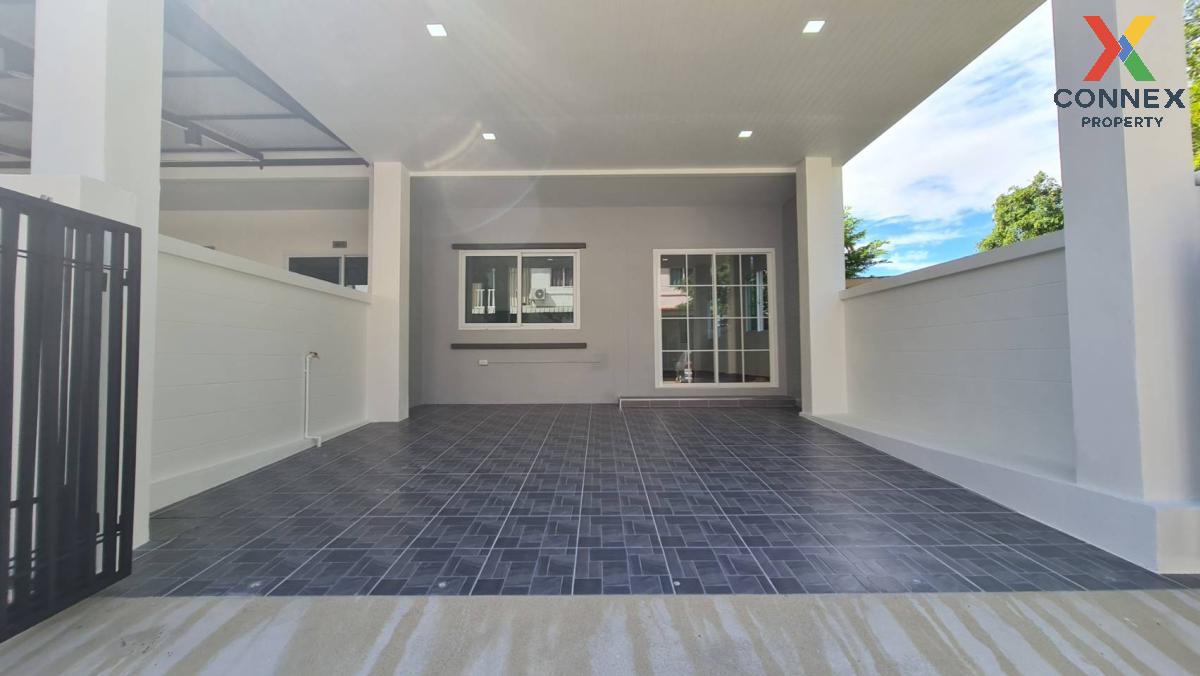 picture For Sale Townhouse/Townhome  , Park Village 4 Sarasas - Ratchapruek , corner unit , newly renovated , Khlong Phra Udom , Lat Lum Kaeo , Pathum Thani , CX-127993 ✅ Live chat with us ADD LINE @connexproperty ✅  - 3/12