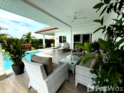 Houses for sale Hua Hin Prachaubkirikhan : Spacious 3 bed 2 bath Home with Scenic Views and Privacy 5617290