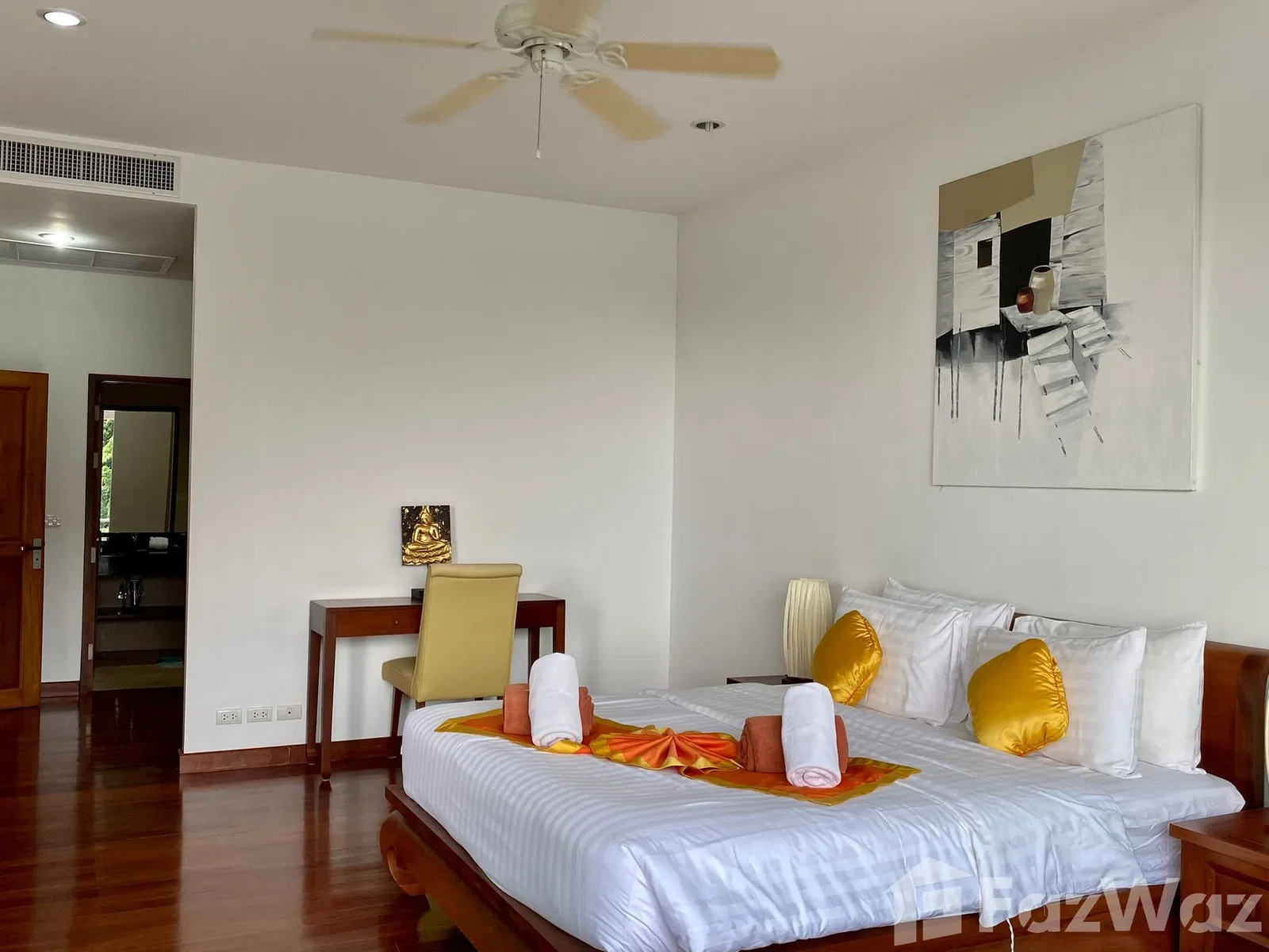 3 Bedrooms Sea View Condo 1168940 - image 2