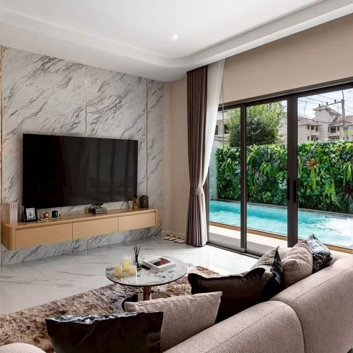 picture Newly built 2-storey pool villa for sale in the heart of South Pattaya. - 11/18