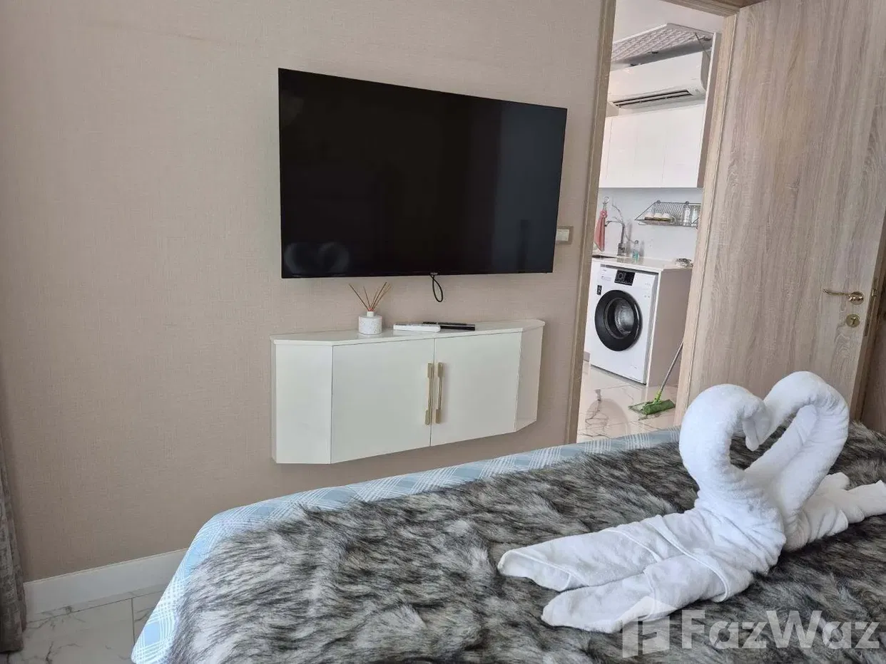 picture Luxury Beachfront Condo | 2 Bed / 2 Bath | Copacabana - 3/11