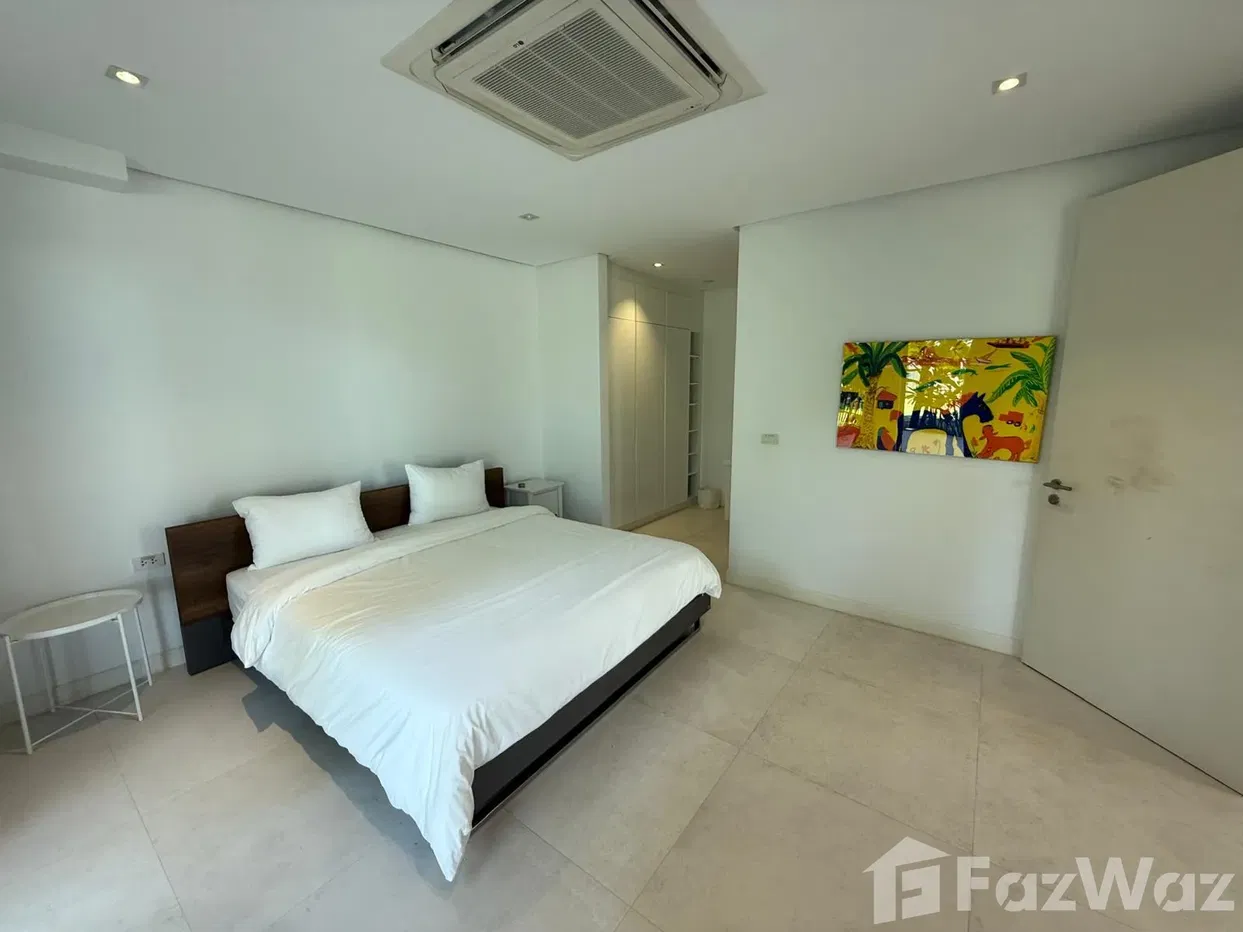 picture Exceptional 4-Storey Villa at Black Mountain Golf Resort - 58/83