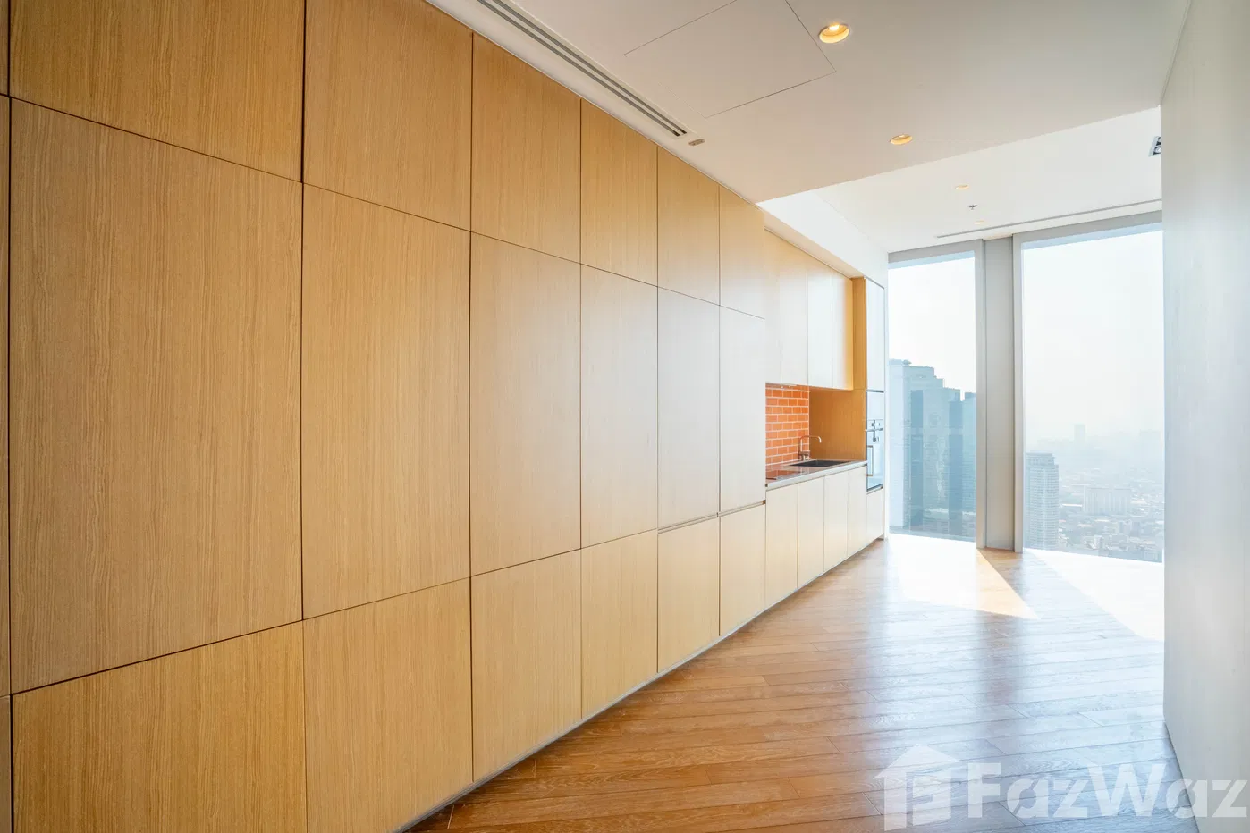 picture Amazing Pet Friendly Duplex For Sale - 27/35