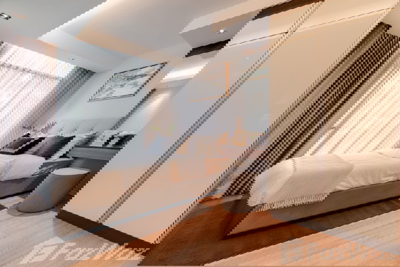 picture Unlock the Epicentre of Metropolitan Living: 48 SqM Condo Just ฿8,300,000! - 4/11