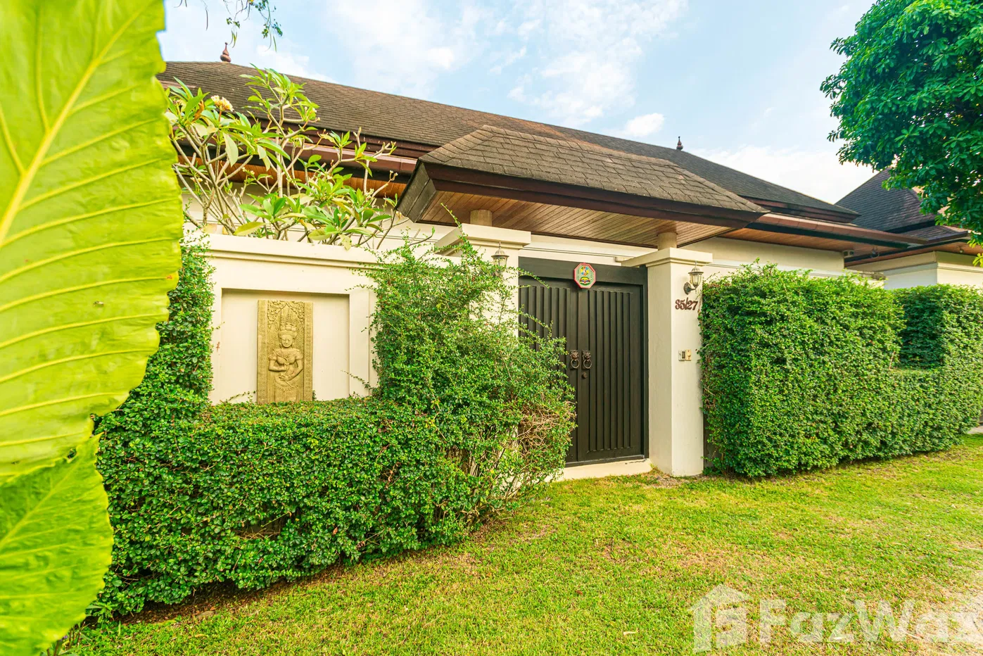 picture 3 Bedroom Villa for sale in Choeng Thale, Phuket - 11/96