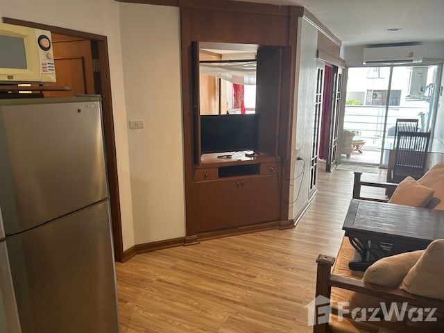 picture Modern 52 sqm Condo in Downtown Phrom Phong | Prime Location - 1/9