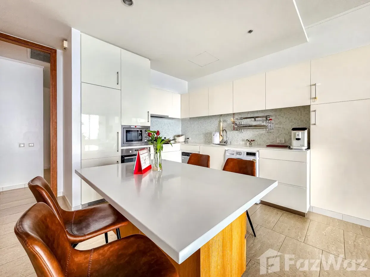 picture Luxurious 2 bed condo with stunning sea views at Northpoint - 8/18