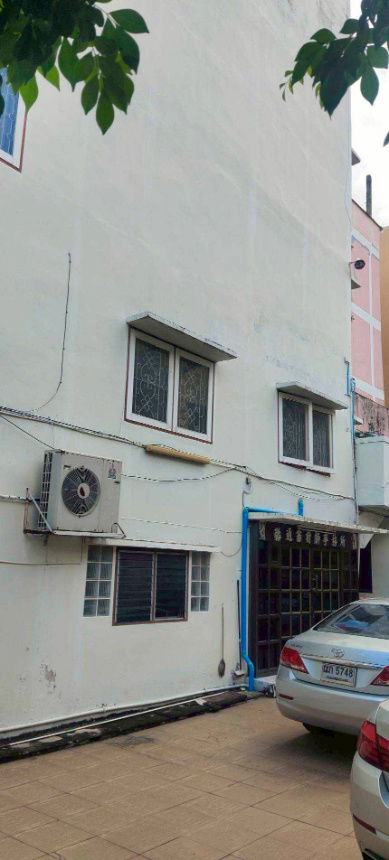 picture For Rent at Single houses and commercial buildings are in the area. - 3/3