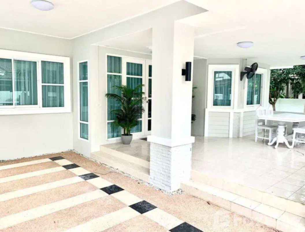 รูป บ้านเดี่ยวให้เช่า 3 ห้องนอน ในโครงการ เรือน ภิษา วิลเลจ 5333380 - รูปที่ 10/11