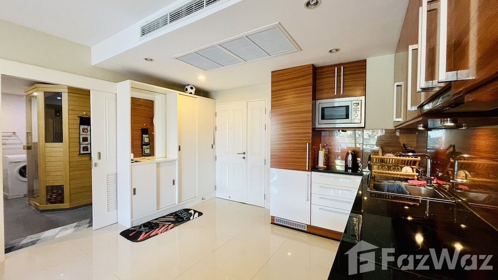 picture 1 Bedroom Condo Foreign Freehold with Sea View for Sale - 10/14