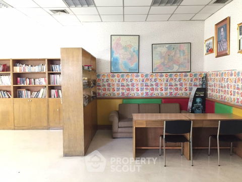 2-BR Condo at Asoke Place near MRT Sukhumvit (ID 883327)