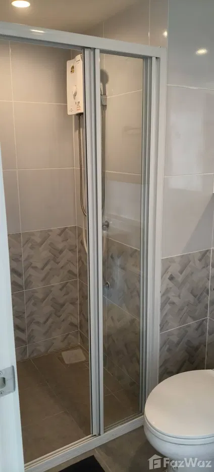 picture Fully furnished top floor condo with great city view - 10/10