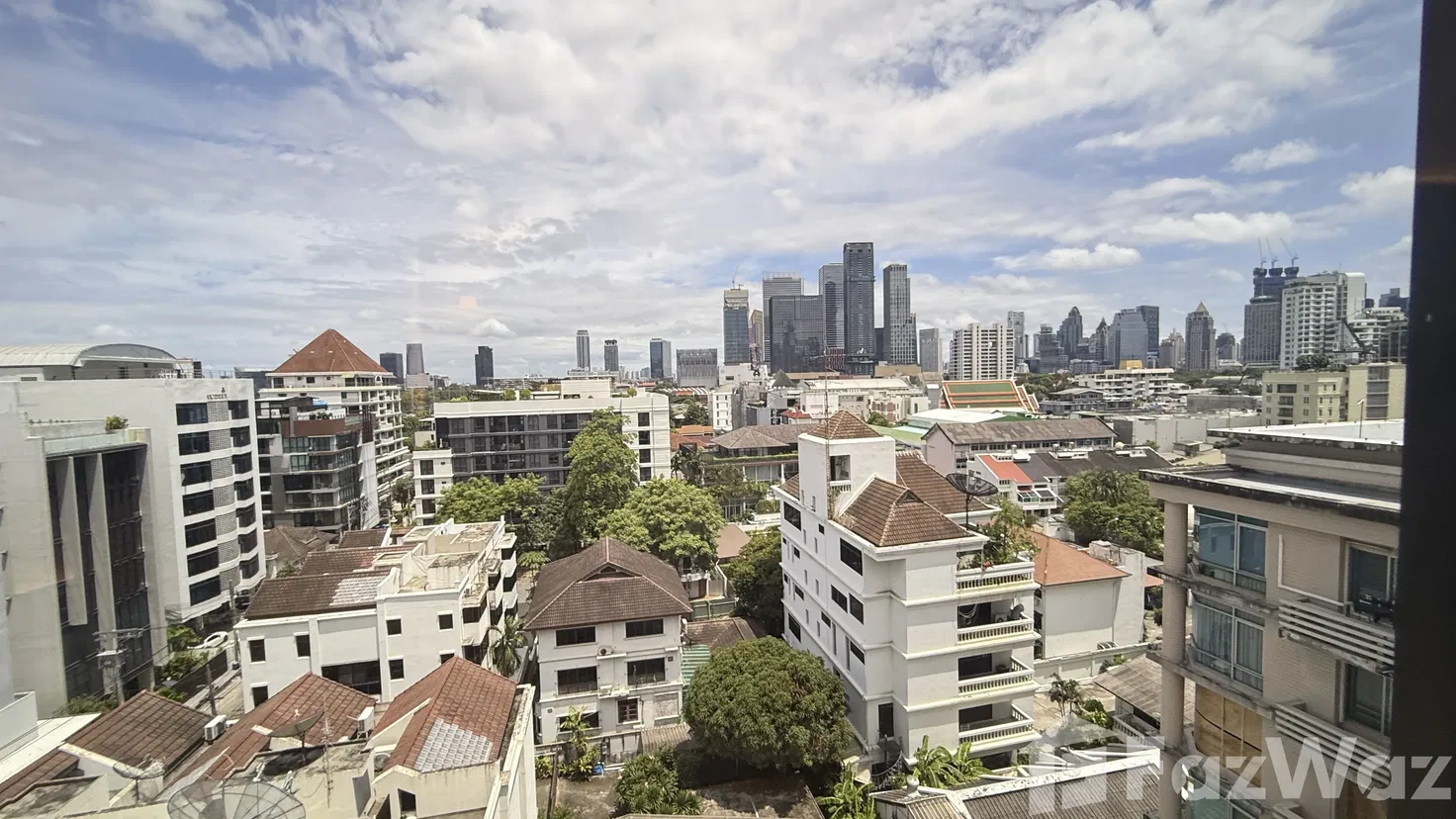 picture Two Bedrooms Condo For Sale & Rent - 18/28