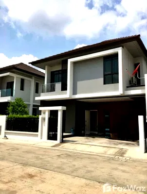Houses for sale Saphan Sung : 3Bedrooms House for sale