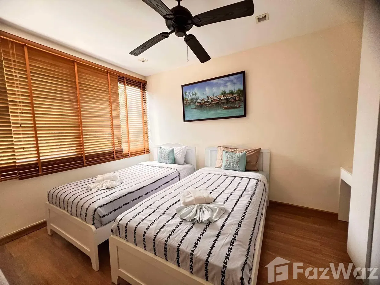picture 3 bedroom townhouse located in Laguna area. - 15/23
