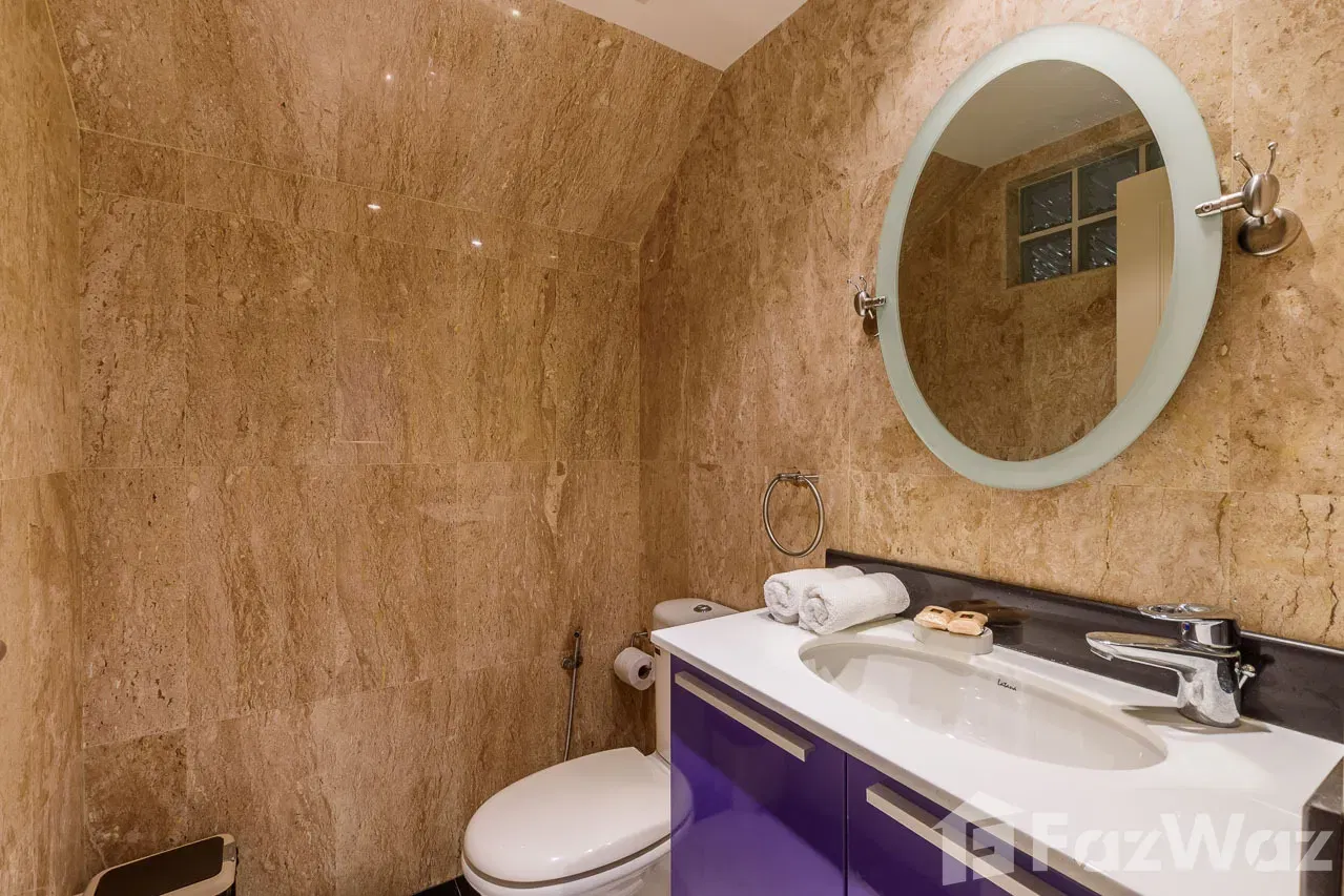 picture Stunning seaview townhouse with shared pool and garden. - 30/30