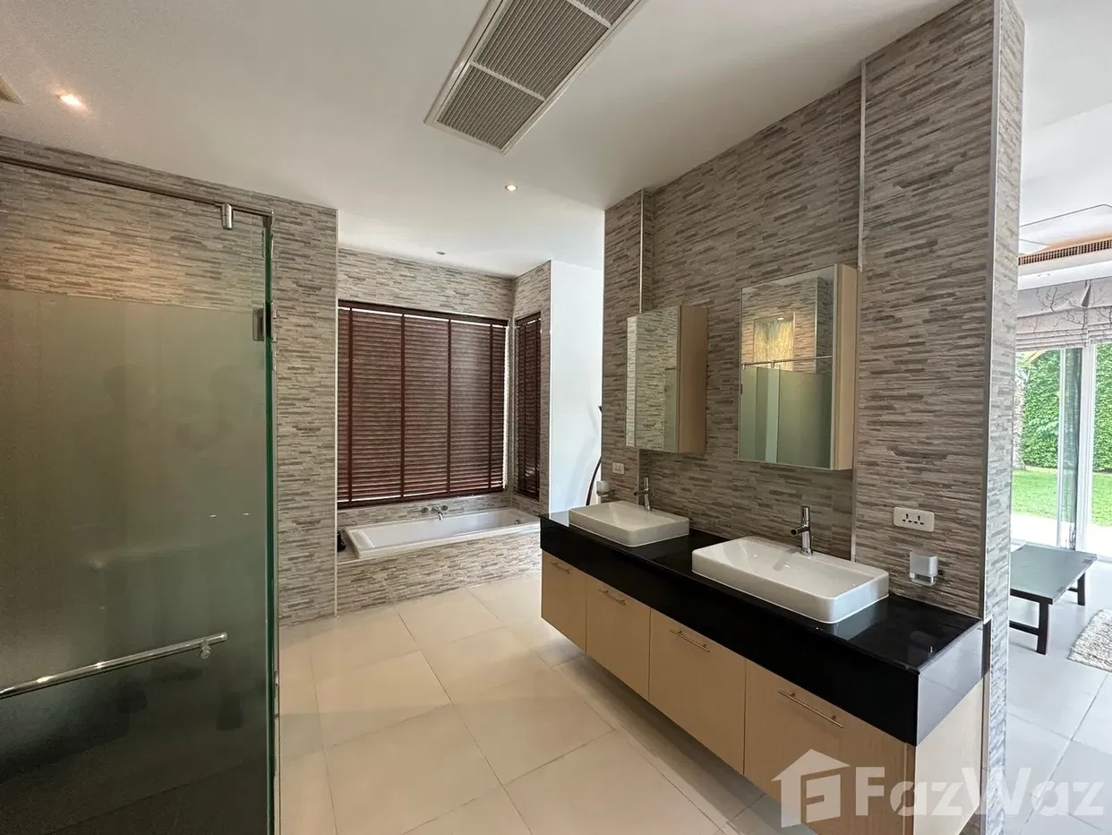 picture Red Mountain Luxury Villa,3 Beds with 1 Guesthouse For Sale - 14/31