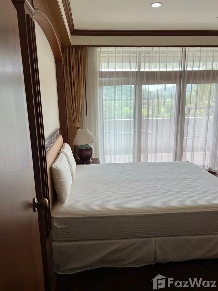 picture Golf-View 3 Bedroom Freehold Condo - 19/47