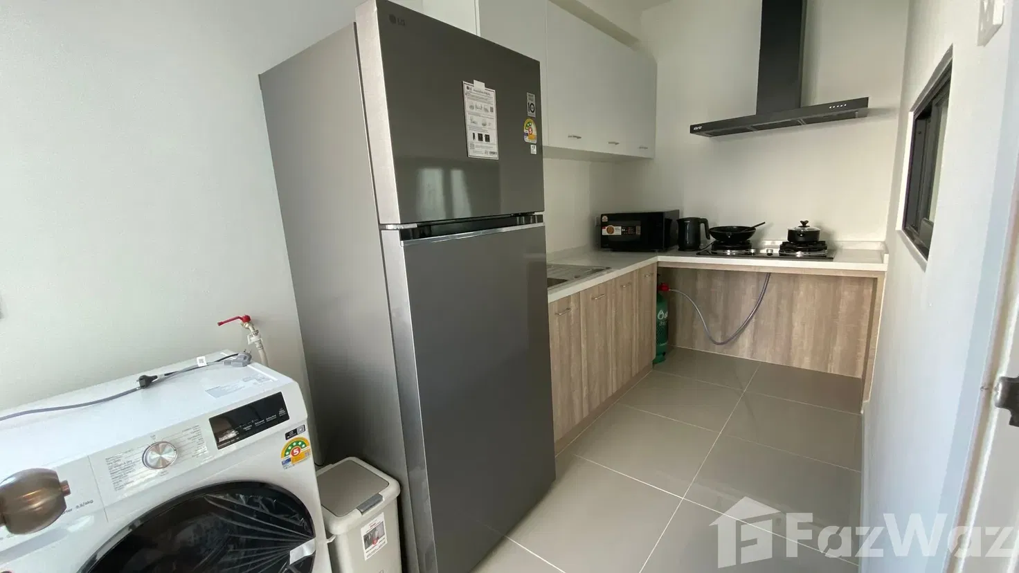 picture 3-Bedroom Semi-Detached House For Rent 5596590 - 6/22