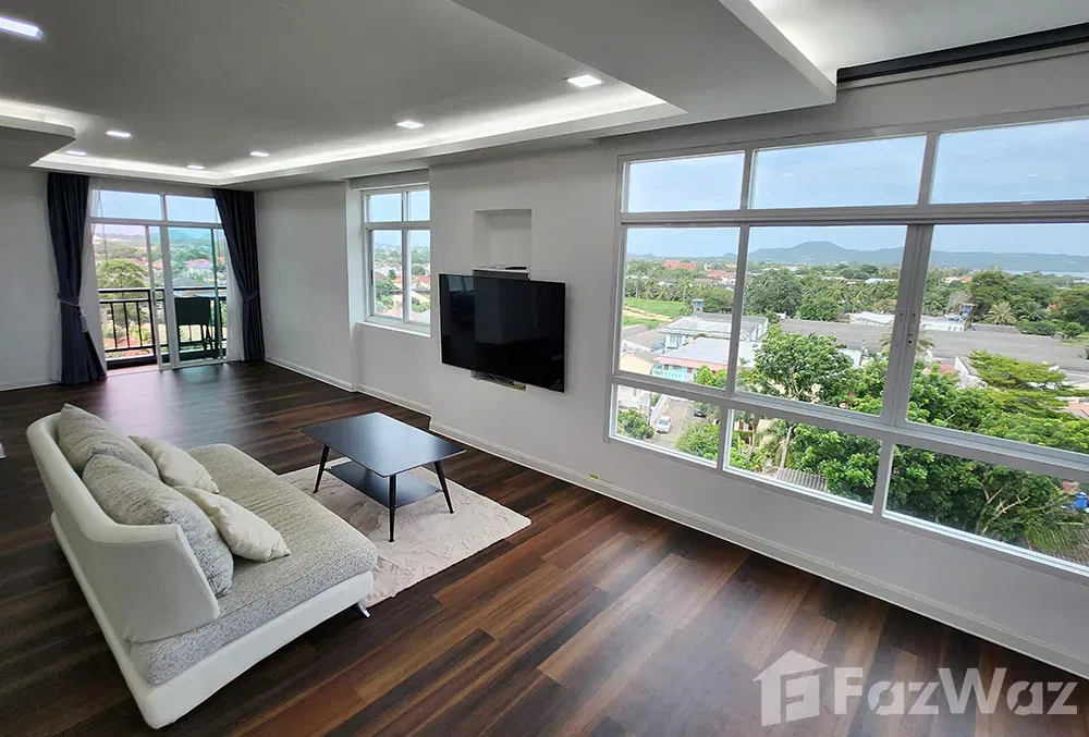 picture THE BEST 2 bedroom penthouse TOP floor CORNER Unit - 1/29