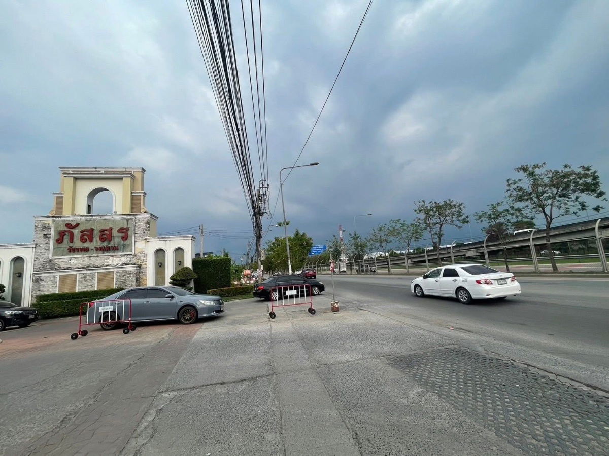 picture Single house for rent in Bangkok, fully furnished, near expressway. - 25/25