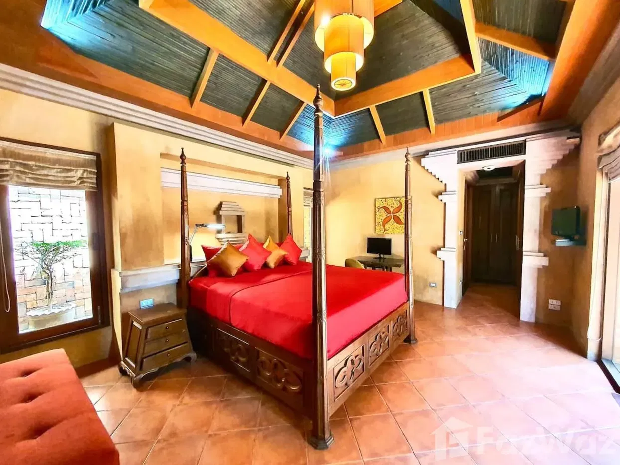 picture Stunning Balinese - Style Villa For Sale - 9/24
