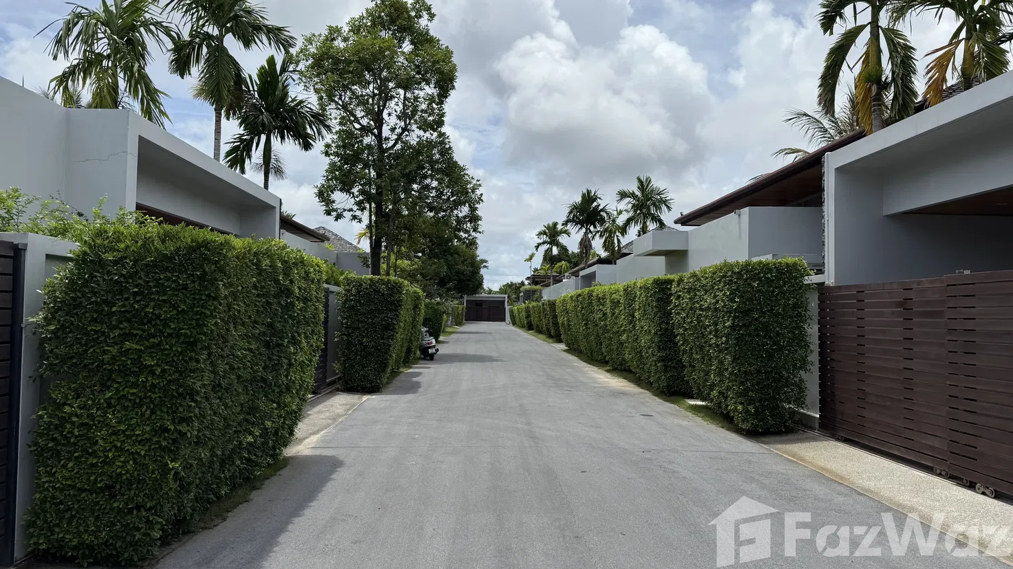picture 4 Bedroom Villa - 36/43