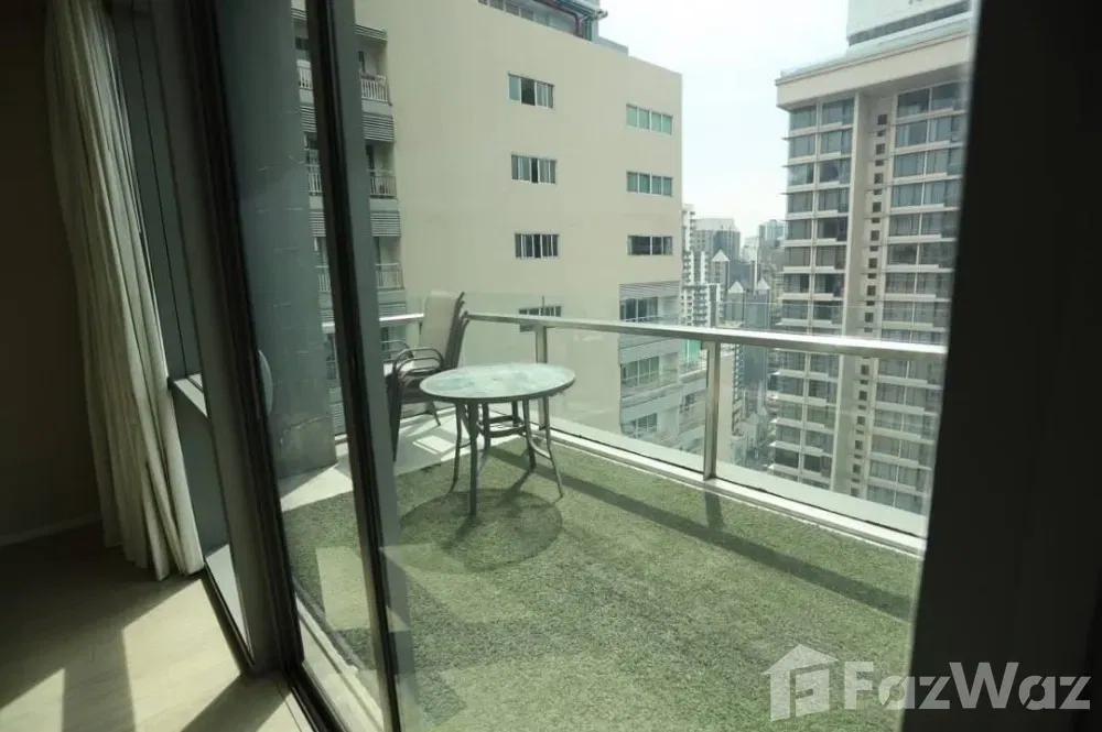 picture Spacious 2-Bedroom Duplex Condo with Western Kitchen for Rent in The Room Sukhumvit 21 877962 - 8/11