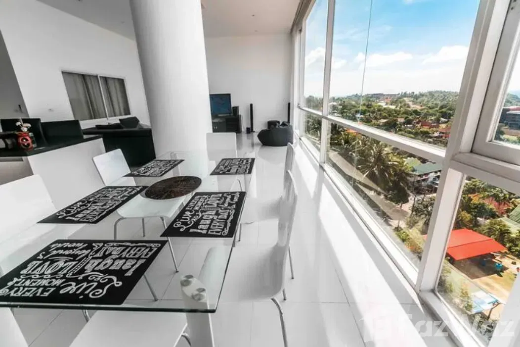 picture Seaview two-storey penthouse Sunset Plaza Condominium - 6/26