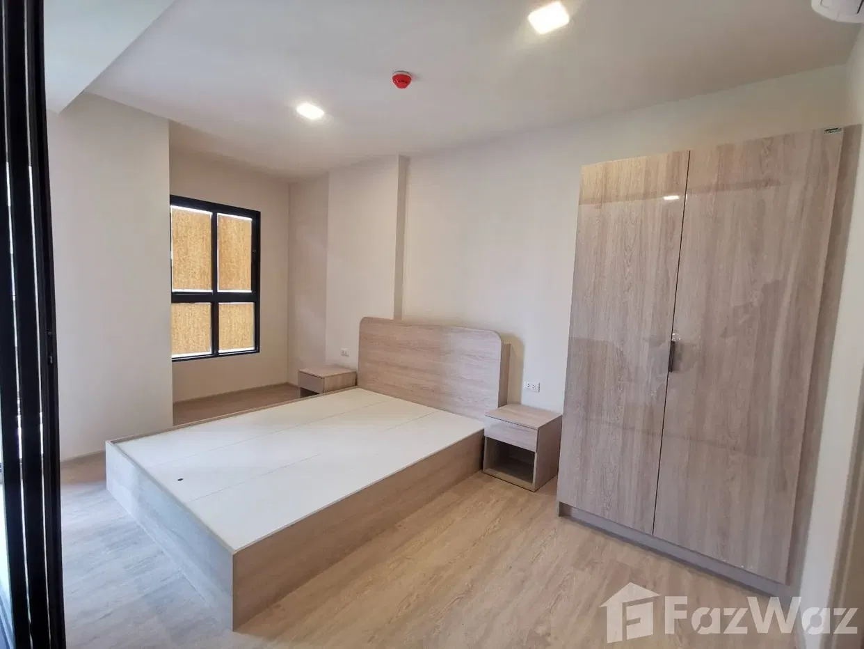 picture Pool View Condo for Sale - 2/10