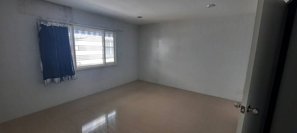 picture Townhome 4 bedrooms near Central Pinklao - 6/11