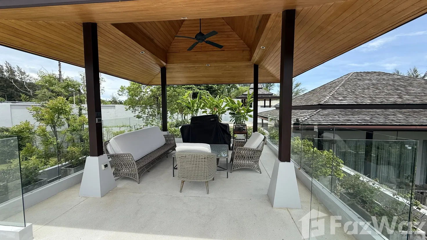 picture 4 Bedroom Villa - 31/43