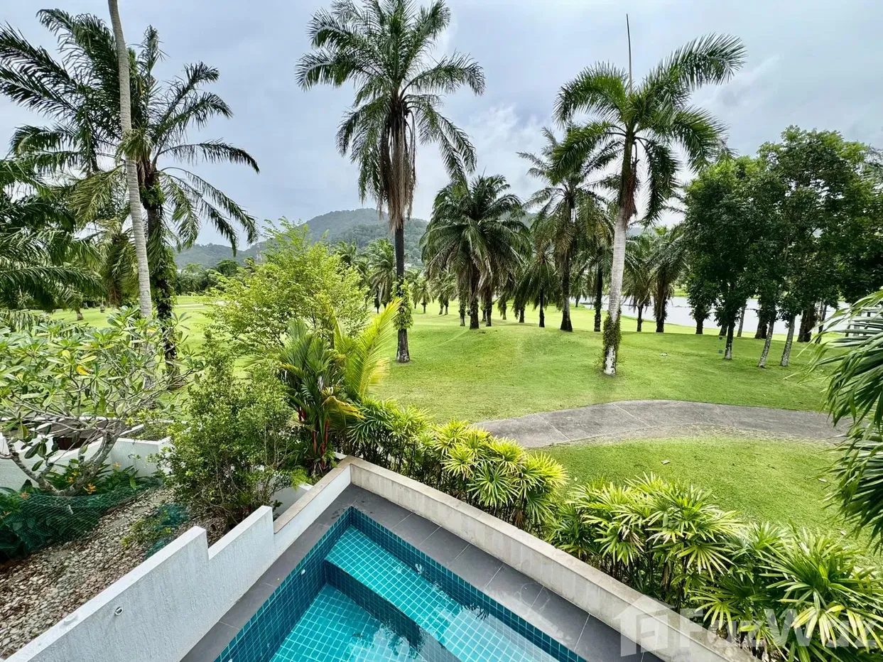 picture 3 Bedroom Villa for sale at Loch Palm Golf Club - 2/34