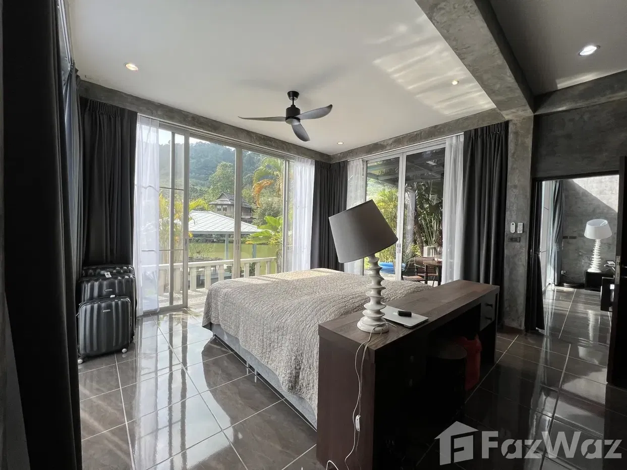 picture Renovated 4 Bedroom Lakefront Villa in Casa Sakoo - 8/24
