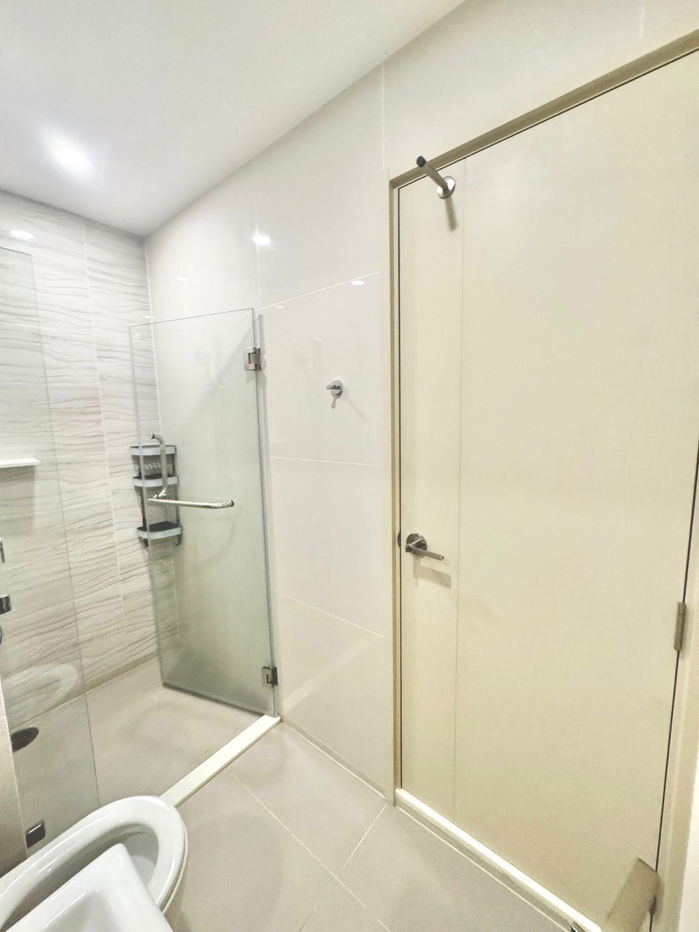 รูป Life Rama 4 - Asoke ห้องสวย ราคาดี สอบถามเพิ่มเติมได้ที่ Line @condorental - รูปที่ 20/22